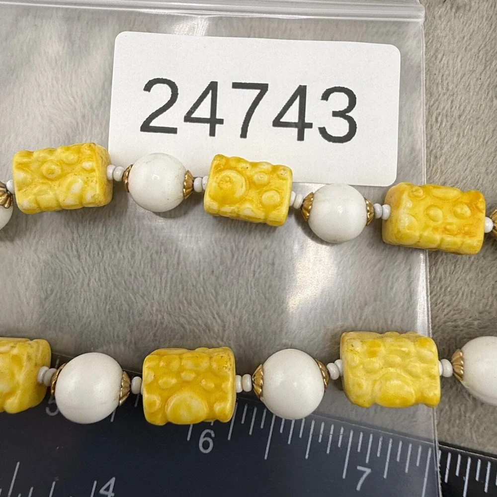 Vintage Beaded Necklace Yellow White Retro Acrylic 23”
